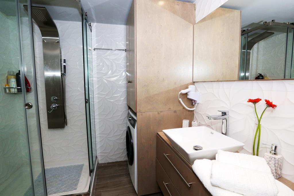 Corfu  Ninos Luxury Apartment מראה חיצוני תמונה